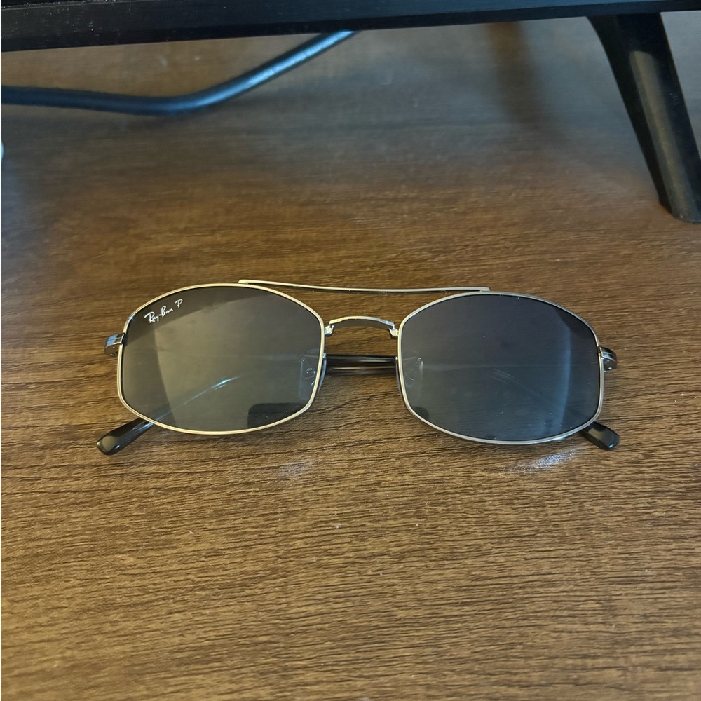 Silver & black Ray Bans